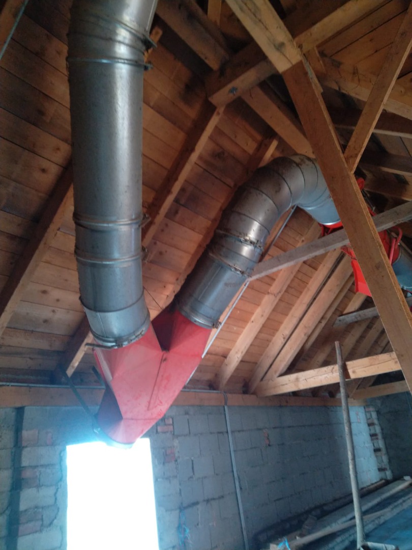 AUER K.-Heugebläse mit Telekopverteiler