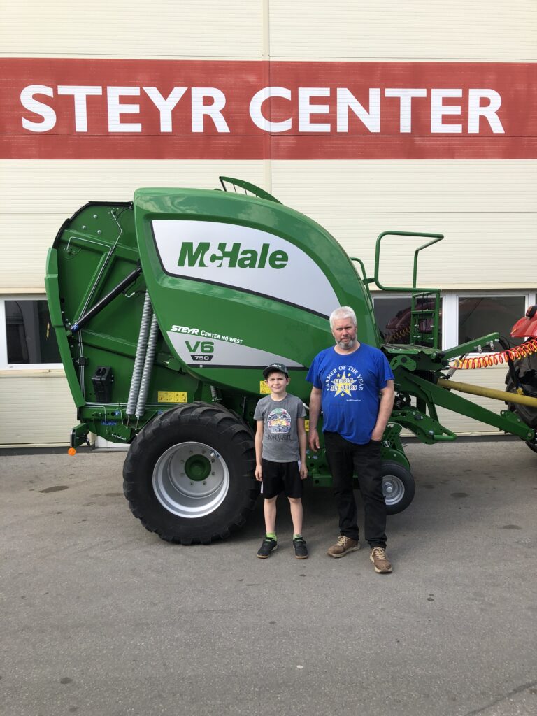 Übergabe McHale Rundballenpresse April 2026 Purgstall