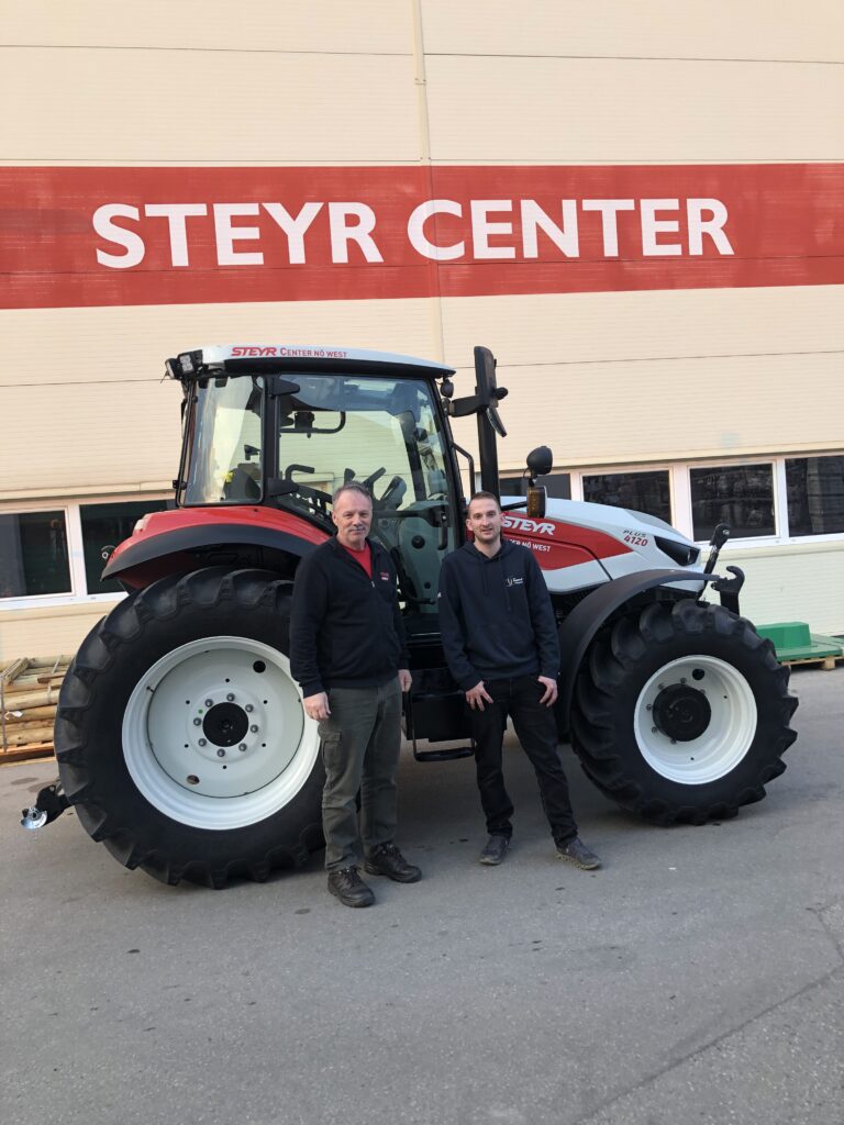 Übergabe Steyr Traktor April 2026 Purgstall