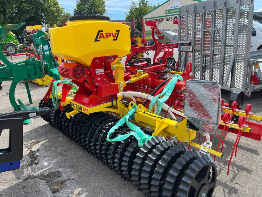 APV Grünlandkompi GK 300
