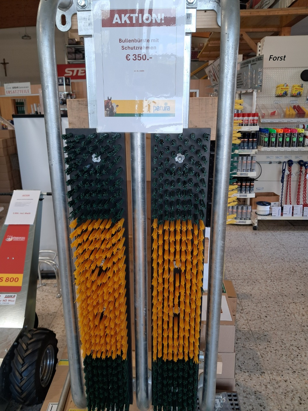PATURA K.- Bullenbürste mit Schutzrahmen